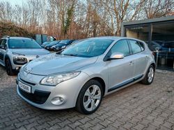Silber Gebraucht 2010 Renault Mégane Limousine | 3.650 € (Fairer Preis)