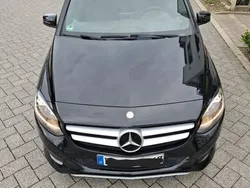Schwarz Gebraucht 2014 Mercedes B180 Urban Van / Kleinbus | 8.300 € (Guter Preis)