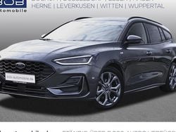 Grau Gebraucht 2024 Ford Focus ST-Line Kombi | 23.888 € (Guter Preis)