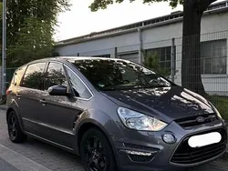 Grau Gebraucht 2011 Ford S-MAX S Van / Kleinbus | 7.800 € (Fairer Preis)