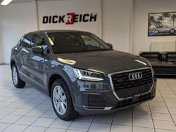 Grau Gebraucht 2018 Audi Q2 Basis SUV | 17.950 € (Guter Preis)