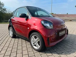 Rot Gebraucht 2021 Smart ForTwo Electric Drive | 9.900 € (Guter Preis)