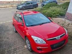 Rot Gebraucht 2009 Hyundai i30 Edition+ Kombi | 4.500 € (Fairer Preis)