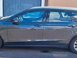 Grün Gebraucht 2016 Ford Mondeo Business Edition Kombi | 10.900 € (Guter Preis)