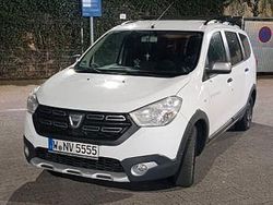 Weiß Gebraucht 2017 Dacia Lodgy Stepway Van / Kleinbus | 6.850 € (Fairer Preis)