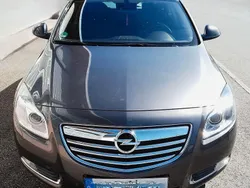 Grau Gebraucht 2011 Opel Insignia Kombi | 5.220 € (Guter Preis)