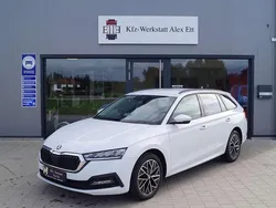 Weiß Gebraucht 2022 Skoda Octavia Ambition Kombi | 22.500 € (Fairer Preis)