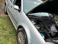 Grau Gebraucht 2002 VW Golf IV Kombi | 370 € (Guter Preis)