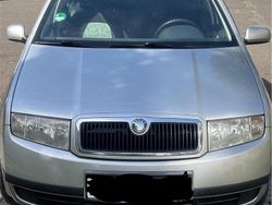 Silber Gebraucht 2003 Skoda Fabia Kleinwagen | 1.300 € (Fairer Preis)