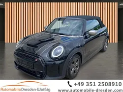 Schwarz Gebraucht 2023 Mini Cooper Kleinwagen | 24.890 € (Fairer Preis)