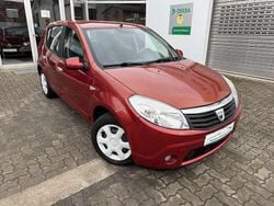 Feuerrot Gebraucht 2009 Dacia Sandero Lauréate Limousine | 4.590 €