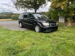 Schwarz Gebraucht 2013 Chrysler Town & Country Van / Kleinbus | 10.200 €