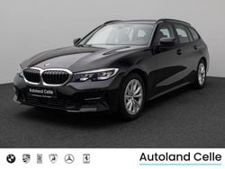 Schwarz ii668schwarz Gebraucht 2022 BMW 320 Sport Line Limousine | 25.999 € (Superpreis)