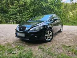 Schwarz Gebraucht 2011 Seat Leon Limousine | 3.200 € (Guter Preis)