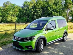 Grün Gebraucht 2017 VW Caddy Van / Kleinbus | 18.000 € (Etwas zu teuer)