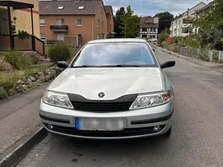 Silber Gebraucht 2002 Renault Laguna II Limousine | 799 €