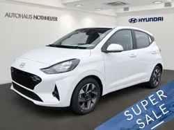 Weiß Gebraucht 2024 Hyundai i10 Trend Kleinwagen | 15.490 € (Fairer Preis)
