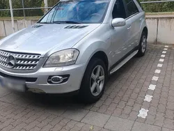 Mercedes ML320