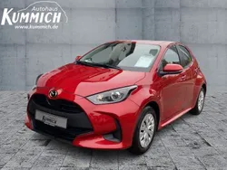Formal red Gebraucht 2023 Mazda 2 Limousine | 18.989 € (Guter Preis)
