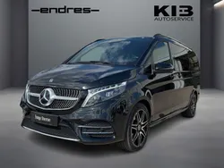 Obsidianschwarz metallic Gebraucht 2024 Mercedes V300 AMG line Van / Kleinbus | 69.990 € (Fairer Preis)