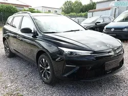 Pebble black metallic Neu 2025 MG MG5 EV Comfort Kombi | 22.952 € (Etwas zu teuer)
