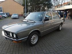 Grau Gebraucht 1980 BMW 518 Limousine | 17.990 €