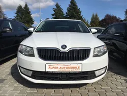 Weiß Gebraucht 2016 Skoda Octavia Joy Kombi | 6.999 € (Fairer Preis)