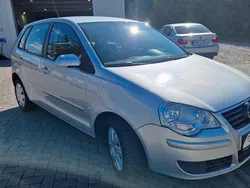 Silber Gebraucht 2007 VW Polo Trendline Kleinwagen | 3.599 € (Fairer Preis)