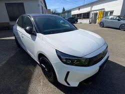Jadeweiß Gebraucht 2024 Opel Corsa Kleinwagen | 19.900 € (Fairer Preis)