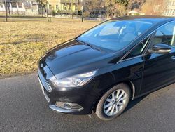 Schwarz Gebraucht 2017 Ford S-MAX S Van / Kleinbus | 13.500 € (Fairer Preis)