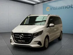 Weiß Gebraucht 2024 Mercedes V250 Van / Kleinbus | 62.849 € (Etwas zu teuer)