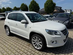 Weiß Gebraucht 2009 VW Tiguan Sportline SUV | 11.490 € (Etwas zu teuer)