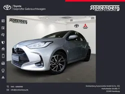Silber Gebraucht 2023 Toyota Yaris Hybrid Team Limousine | 22.980 € (Etwas zu teuer)