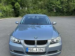 Grau Gebraucht 2006 BMW 318 Limousine | 2.450 € (Superpreis)