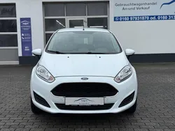 Weiß Gebraucht 2016 Ford Fiesta Kleinwagen | 6.999 € (Fairer Preis)
