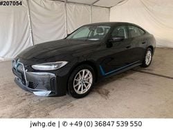 Schwarz ii/bonnet fluid black Gebraucht 2023 BMW i4 Sport Line Limousine | 34.450 € (Superpreis)