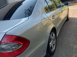Silber Gebraucht 2007 Mercedes E220 Avantgarde Limousine | 6.500 € (Teuer)