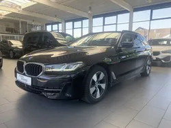 Black sapphire metallic Gebraucht 2023 BMW 520 Kombi | 36.750 € (Fairer Preis)