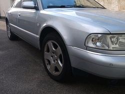 Silber Gebraucht 2001 Audi A8 Limousine | 4.000 € (Guter Preis)