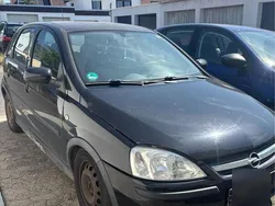 Schwarz Gebraucht 2004 Opel Corsa Kleinwagen | 550 € (Superpreis)