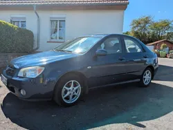Grau Gebraucht 2007 Kia Cerato Limousine | 5.300 €