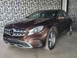 Braun Gebraucht 2017 Mercedes GLA250 Urban SUV | 21.490 € (Fairer Preis)