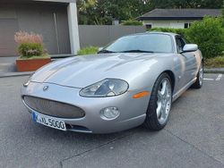 Silber Gebraucht 2005 Jaguar XKR Coupé | 22.990 €