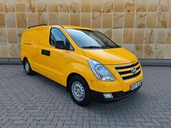 Gelb Gebraucht 2017 Hyundai H-1 Van / Kleinbus | 12.990 € (Fairer Preis)