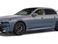 Grau Gebraucht 2024 BMW i7 Comfort Edition Limousine | 99.078 €