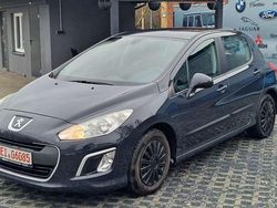 Grau Gebraucht 2012 Peugeot 308 Access Kleinwagen | 2.900 € (Guter Preis)