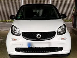 Weiß Gebraucht 2018 Smart ForTwo Coupé Coupé | 10.200 € (Guter Preis)