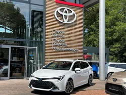 Weiß Neu 2024 Toyota Corolla Team Limousine | 29.990 € (Guter Preis)