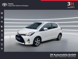 Weiß Gebraucht 2015 Toyota Yaris Hybrid Comfort Kleinwagen | 10.990 € (Fairer Preis)