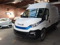 Weiß Gebraucht 2018 Iveco Daily Van / Kleinbus | 15.980 € (Superpreis)